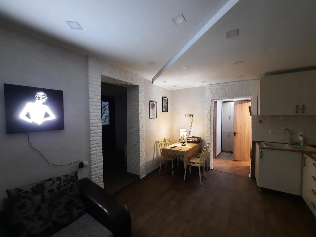 G&M Apartment Tbilisi ภายนอก รูปภาพ